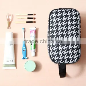 Hot Sales New Unisex Plaid Makeup Wash Bag thumbnail-1