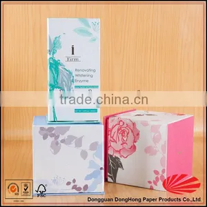 Gift Box With Clear Lid thumbnail-3