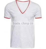 V-neck T-shirt thumbnail-1