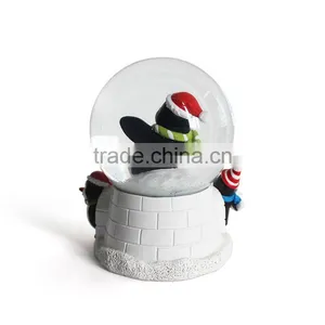 2016 Cheap Bulk Polyresin Snow Globe for Christmas Gifts thumbnail-3