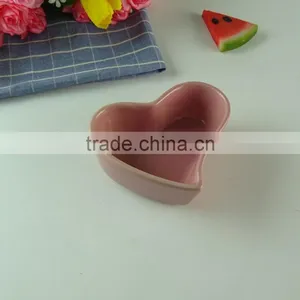 Chaozhou Supplier Stocked Glazed Love Shape Porcelalin Bowls Household Bowls thumbnail-1