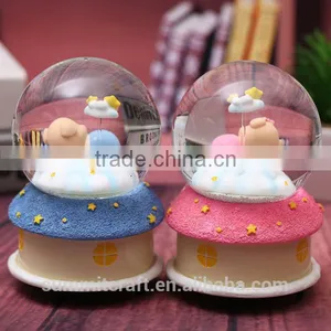 Resin Pig Snowflake Snow Globe Wholesale Birthday Gift for Kids thumbnail-2