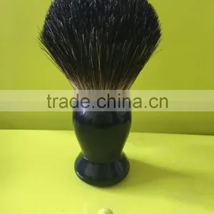Badger Mens Shaving Brush With Black Plastic Handle thumbnail-1