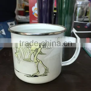 2017 Souvenir Gift Color Changing Enamel Mug With OEM thumbnail-3