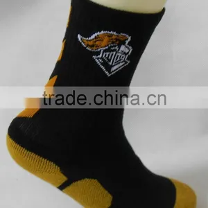 Custom Dri Fit Basketball Elite Socks Sports Socks thumbnail-3