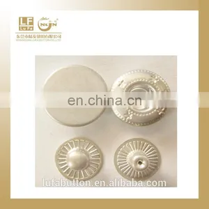 Matt Silver Metal Button thumbnail-1