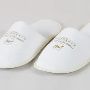 Eliya Cheap High Quality Disposable 100 Cotton Are Slippers Free for Hotel Guests Slipper thumbnail-1