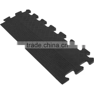 Professional Rubber Interlocking Floor Mats Set 16 Piece thumbnail-2