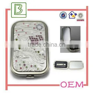Metal Nail Clipper&Tweezer Kit With Mirror thumbnail-1