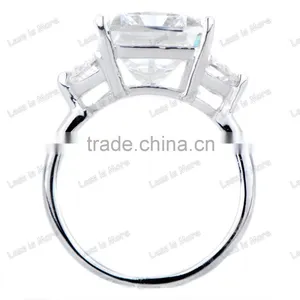 Fashion Alette's Emerald Cut White Gold CZ Engagement Ring thumbnail-3