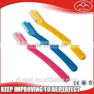 Mini Cleaning Eyebrow Razor thumbnail-1