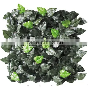 High Quality Waterproof Artificial Green Fence thumbnail-1