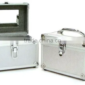Nice Aluminium Cosmetic Case thumbnail-1