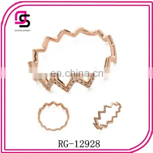 2014 Fashion Metal Chevron Jewelry , Chevron Ring With Rhinestone thumbnail-1