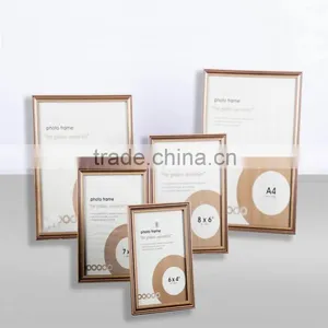 JC Wholesale Wood Effect High Quality Decoration Plastic Photo Frame thumbnail-1