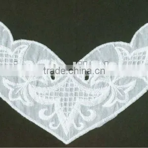 Collar Motif thumbnail-1