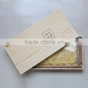 Natural and Large Comb Honey / Nest Honey for Hot Sale thumbnail-1