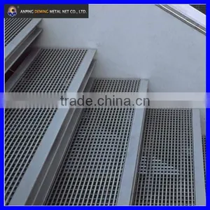 DM Grating thumbnail-1