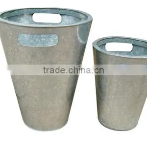 High Quality Best Selling Eco Friendly Round Zinc Flower Vase From Viet Nam thumbnail-1