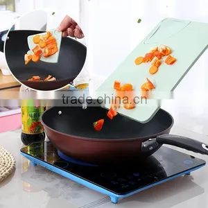 Multi-function Plastic Two-in-one Cutting Board thumbnail-2