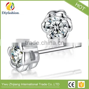 Beautiful Flower Shape Plum Blossom Cubic Zircon Stud Earring for Women thumbnail-1