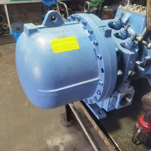Repair of Carrier Compressor Due to Water Ingress in Asia-pacific Central Air Conditioning Unit, Replacement of Bearings for Hanbell lt - s - 83/41 thumbnail-1