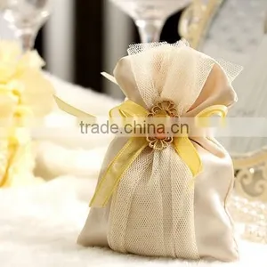 New Wedding Gift Packaging Nonwovens Bags With Resin Drill thumbnail-4
