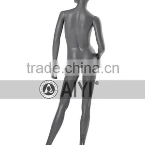 Charming Female Mannequin Window Display thumbnail-2