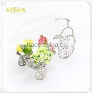 Round Planter for Home Used White Metal Flower Pots thumbnail-5
