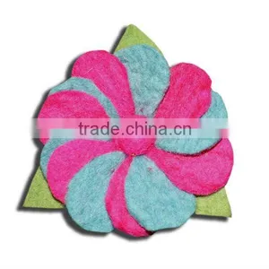 Felt Flower Brooch thumbnail-1