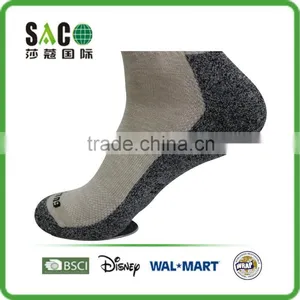 White and Black Yarn Doubling Foot Beige Body Jacquard Sports Socks thumbnail-2