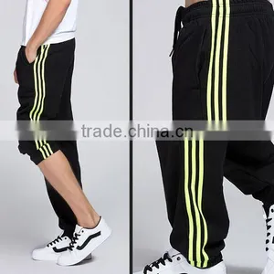 Hot Sale Customize Cheap Mens Design 100%cotton Sports Wear Track Pants thumbnail-4