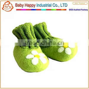 Hand Knit Baby Shoe High Quality in Bulk thumbnail-2