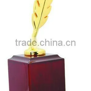 Feather Shape Wooden Trophy thumbnail-1
