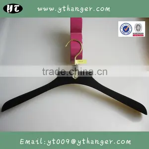 HA6986 Black Barande Hanger With Gold Logo Velvet Flocking Coat Hanger Supplier's Choice thumbnail-3