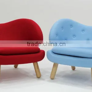 Replica Fiberglass Material Elegant Grace Cashmere Finn Juhl Pelican Chair With Solid Wood Frame thumbnail-4