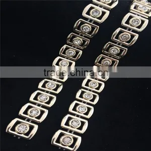 Gold Plastic Acrylic Crystals Rhinestone Chain Wholesale thumbnail-2