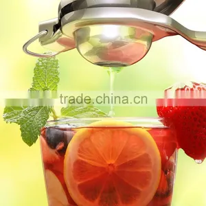Premium Quality Lemon Squeezer thumbnail-5