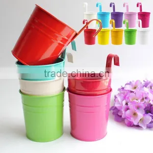 Assorted Color Decorative Metal Iron Flower Pot Hanging Balcony Garden Planter thumbnail-2