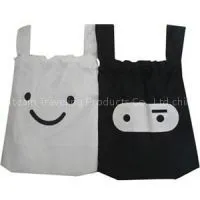Lady With Smile Shopping Bag thumbnail-1