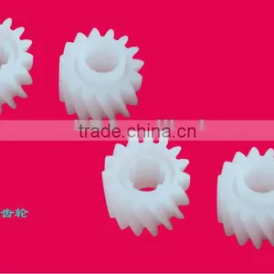 2014 New Design Plastic Injection POM Gears and Nylon Gears thumbnail-3