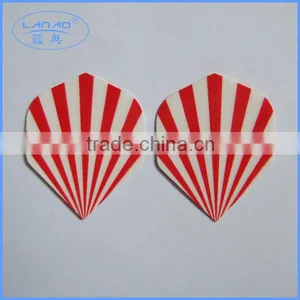 Red Shell Shape Dart Flights thumbnail-1