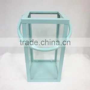 Square Metal Lantern With Clear Glass Piece thumbnail-4