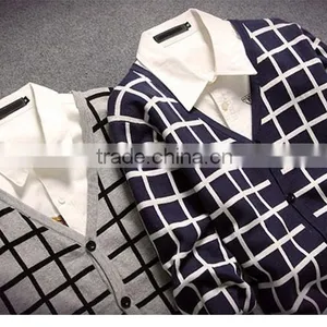 2015 Winter Men's V-neck Long-sleeved Show Thin Sweater Knit Cardigan for Korean Style Sweater thumbnail-5