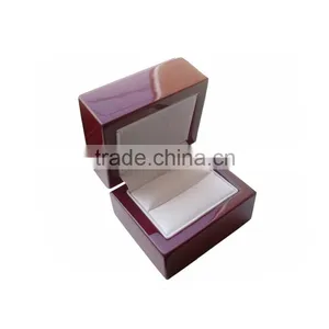 OEM/ODM Handmade Luxury Engagement Ring Box Wholesale thumbnail-3