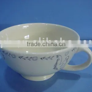 Bright Porcelain Bowl With Handle thumbnail-1