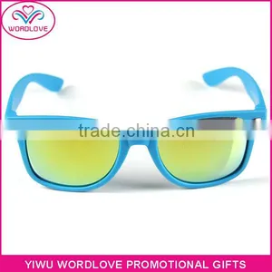 Cheap Yiwu Wholesale Promotional Sunglasses thumbnail-3