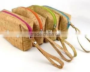 Offering Ladies Eco-friendly Cork Leather Clutch Bag (C02) thumbnail-1