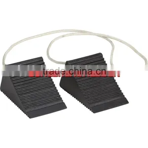Rubber Truck Wheel Chock thumbnail-3