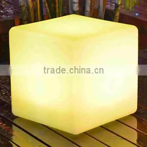 LED Growing Cube Chair for Bar thumbnail-4
